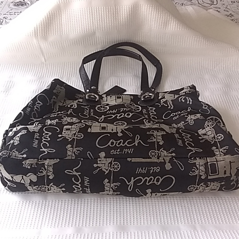 Authentic Coach purse - Picture 4 of 8